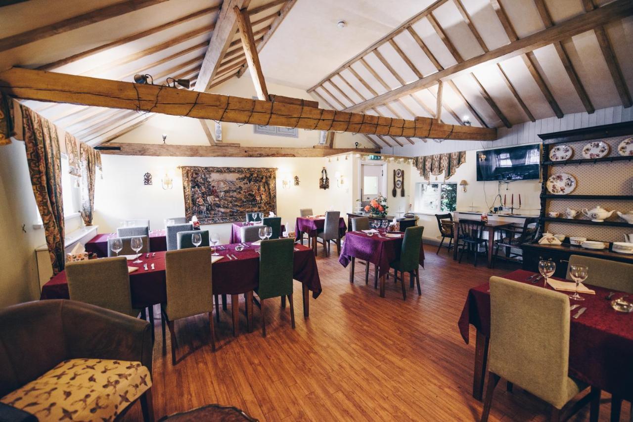 Fox Country Inn High Wycombe Exteriér fotografie