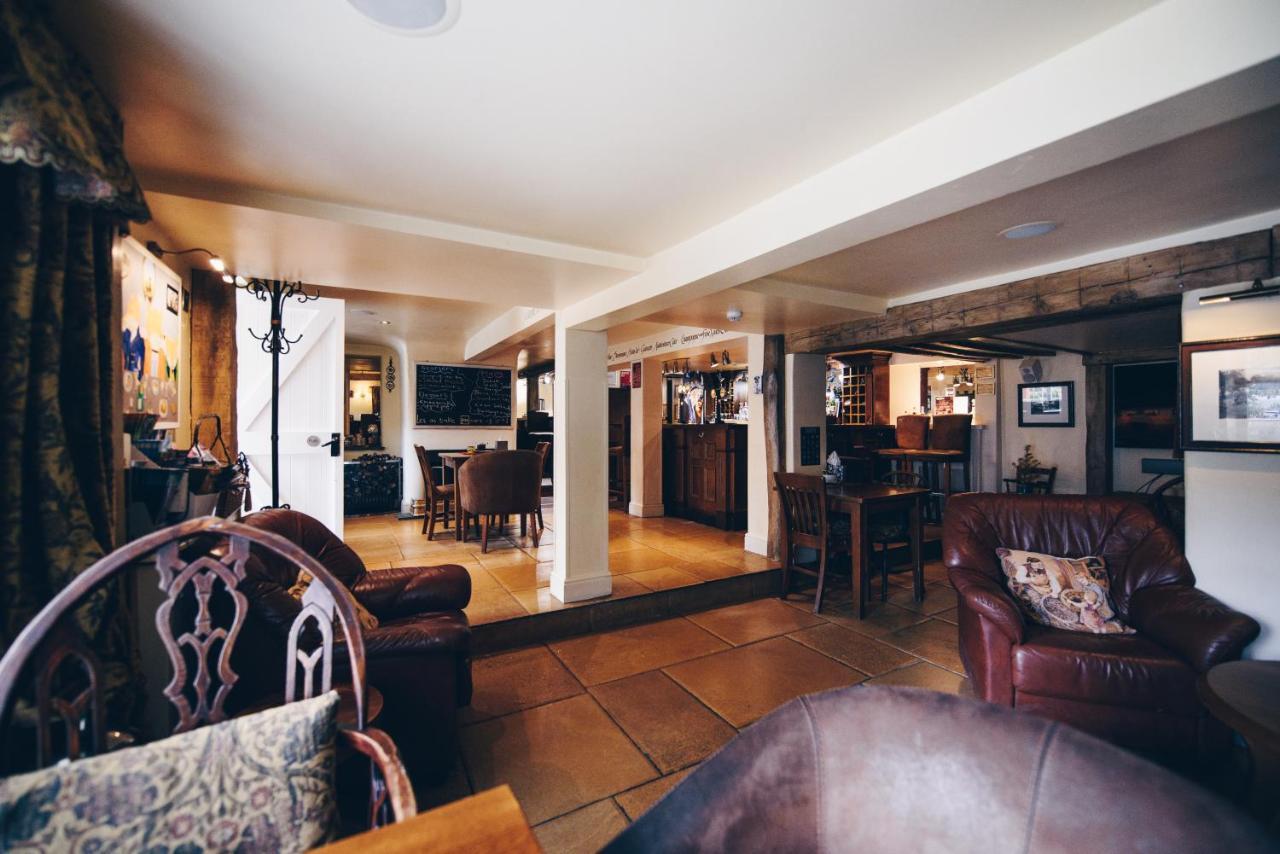 Fox Country Inn High Wycombe Exteriér fotografie