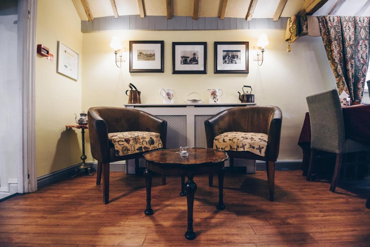 Fox Country Inn High Wycombe Exteriér fotografie